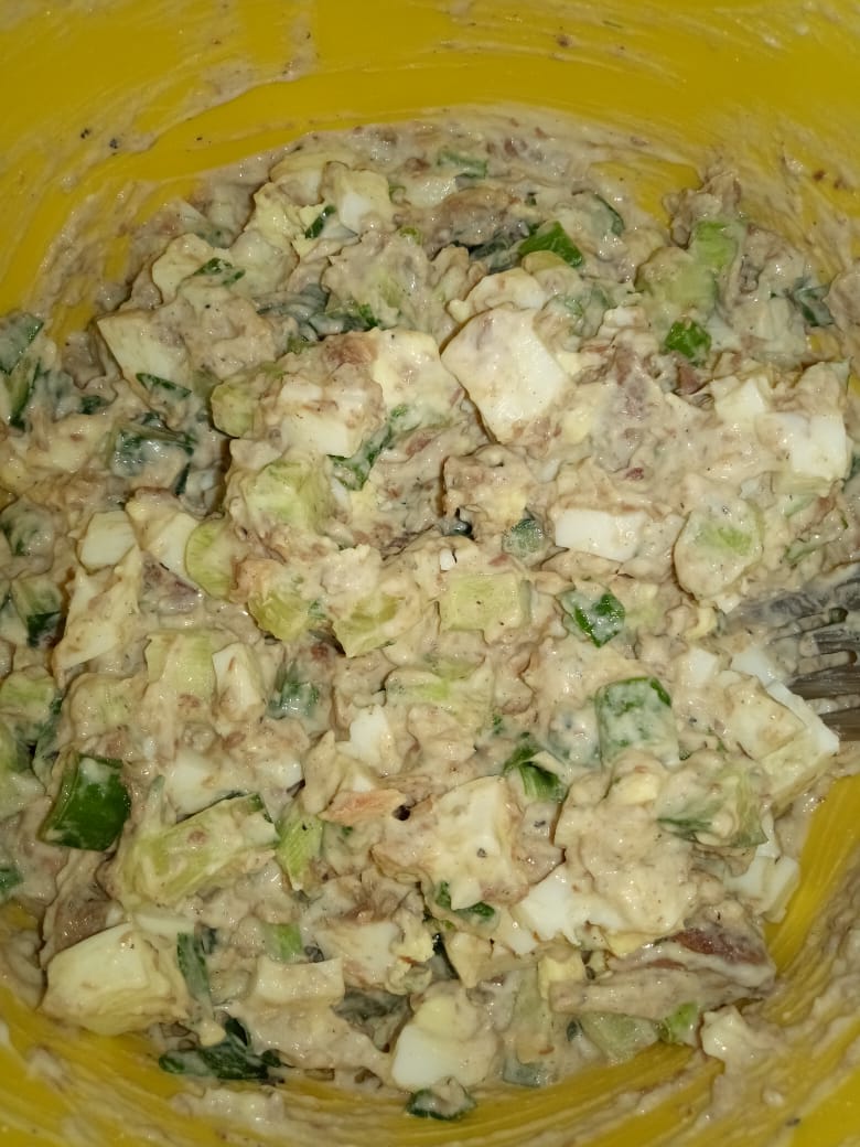 Салат из рыбных консервов - рецепт с фото | Чудо-Повар