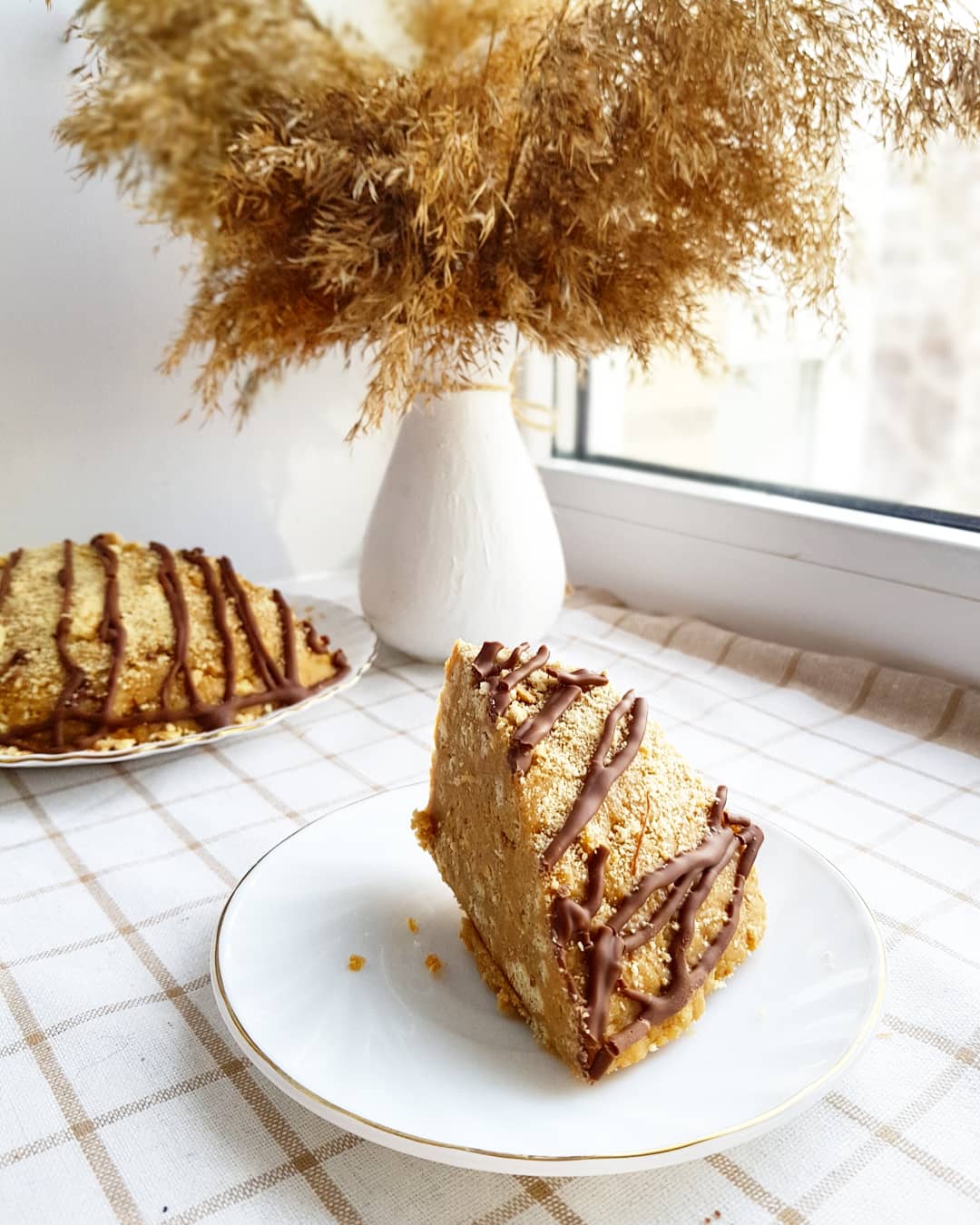 Рецепт: Торт муравейник - С грецкими орехами, которые подчеркнут вкус