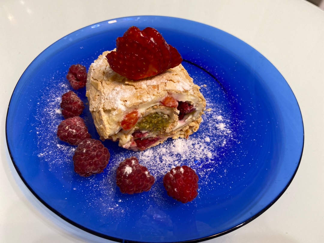 Меренговый рулет