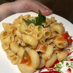 Макарошки с фаршем, грибочкам и овощами 🍝