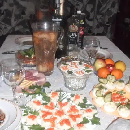 Новогодний стол 2020г. Всех с Новым годом! Здоровья достатка,Любви!