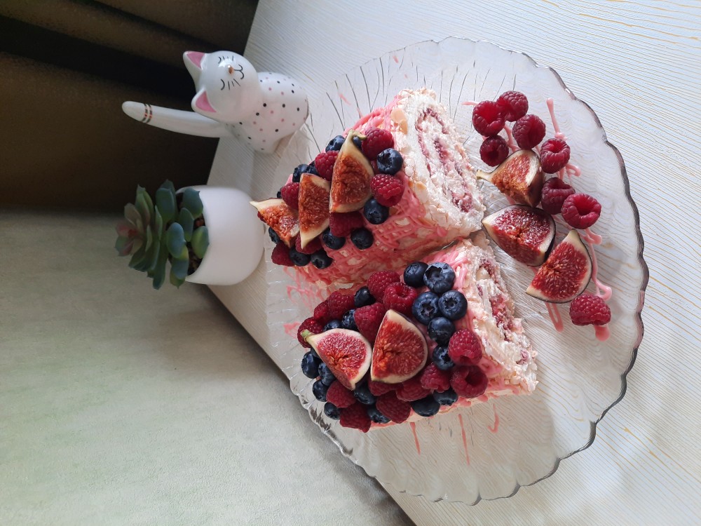 Меренговый рулет с клубничным 🍓 конфитюром