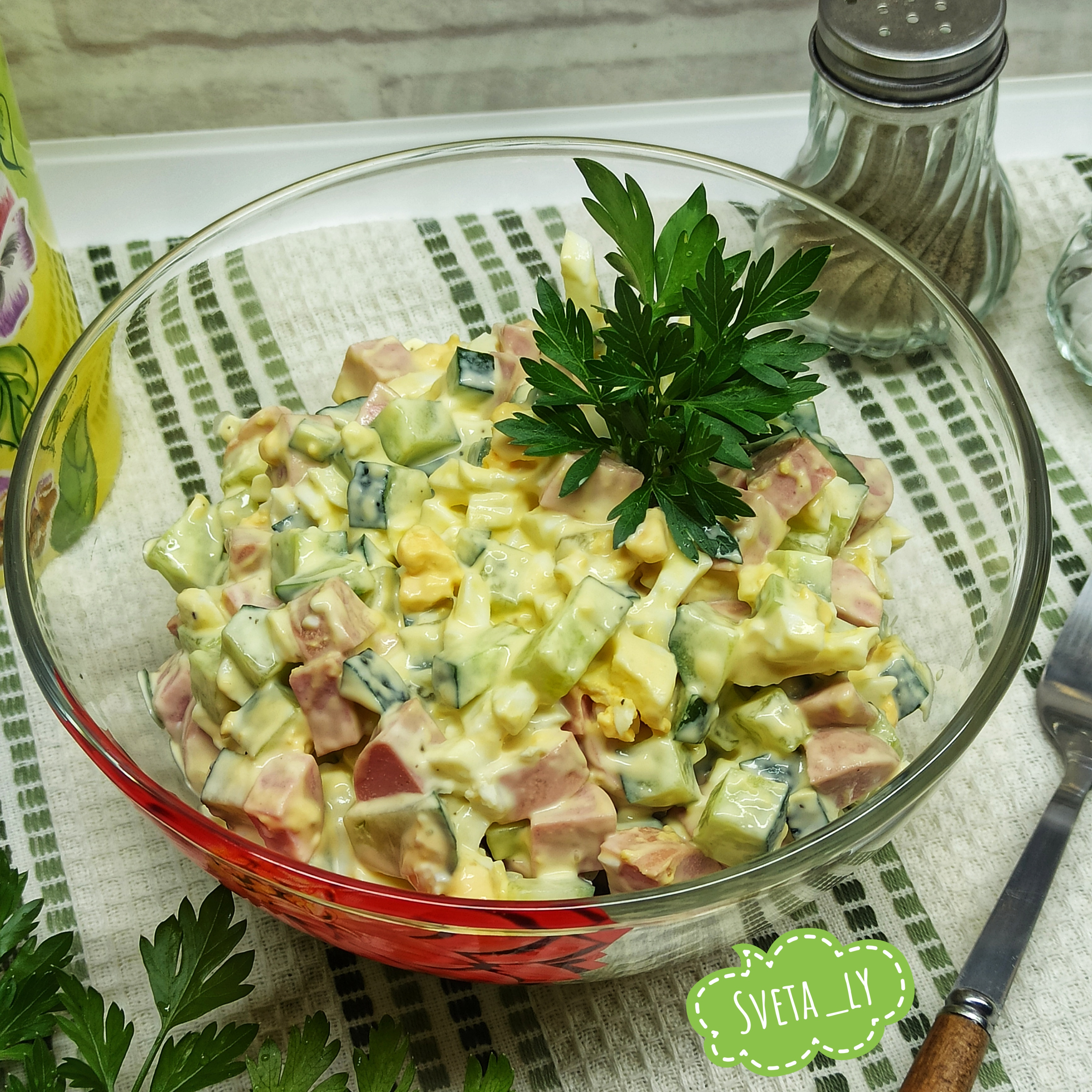 Салат с яйцом, тунцом и огурцом - пошаговый рецепт с фото на фотодетки.рф