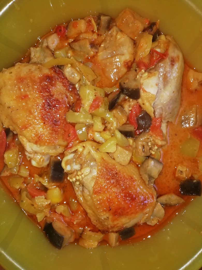 Запечённые овощи с курицей