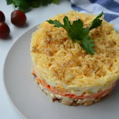 Салат с курицей, апельсином и корейской морковкой