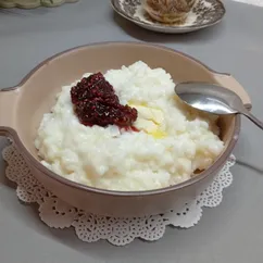 Рисовая каша на сливках с пармезаном