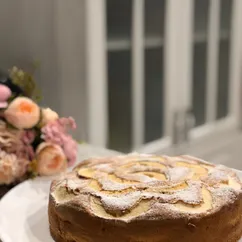 Шарлотка с яблоками