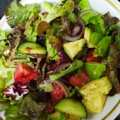 ПП овощной салат с авокадо