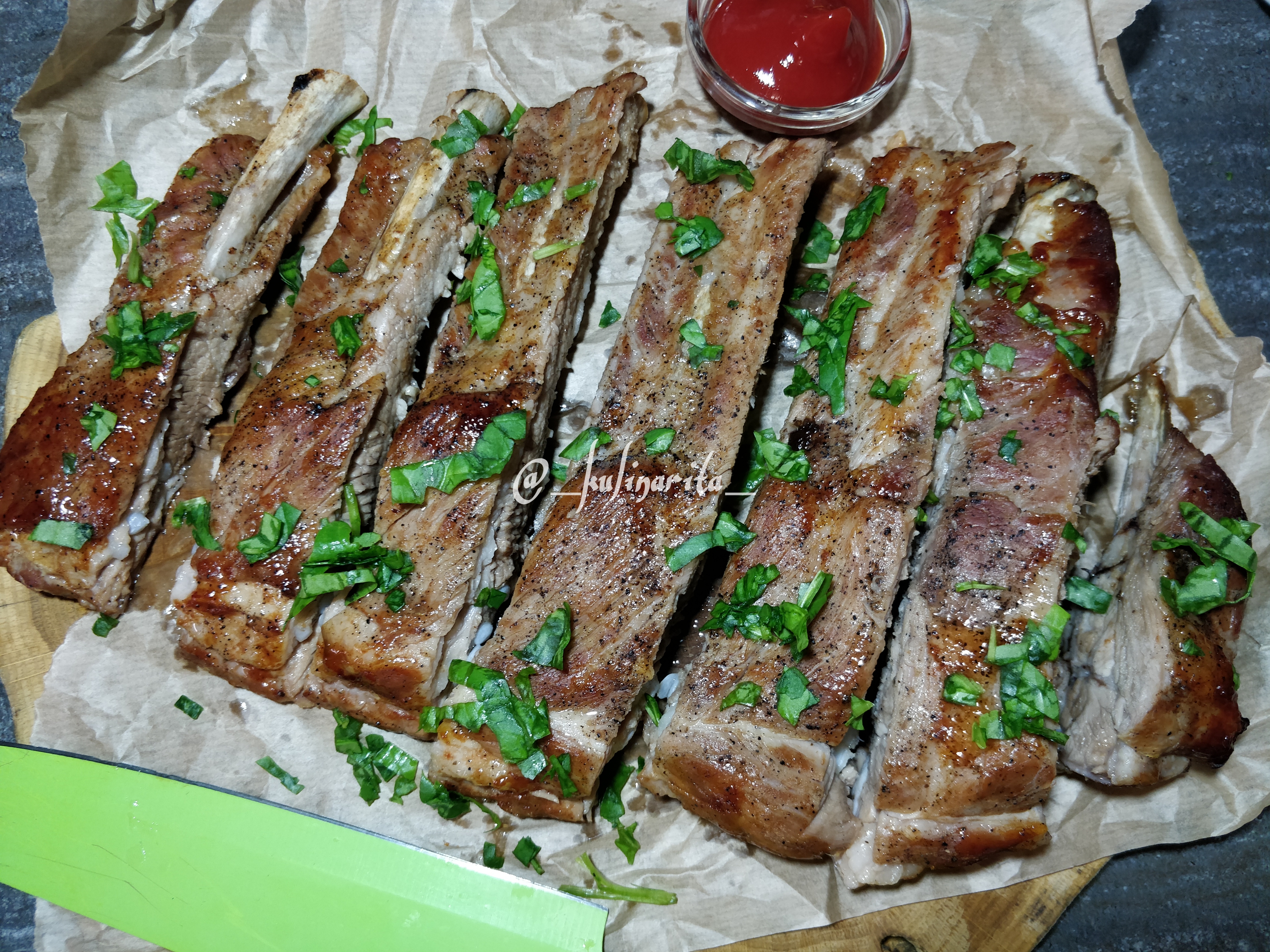 Остро-сладкие свиные ребрышки