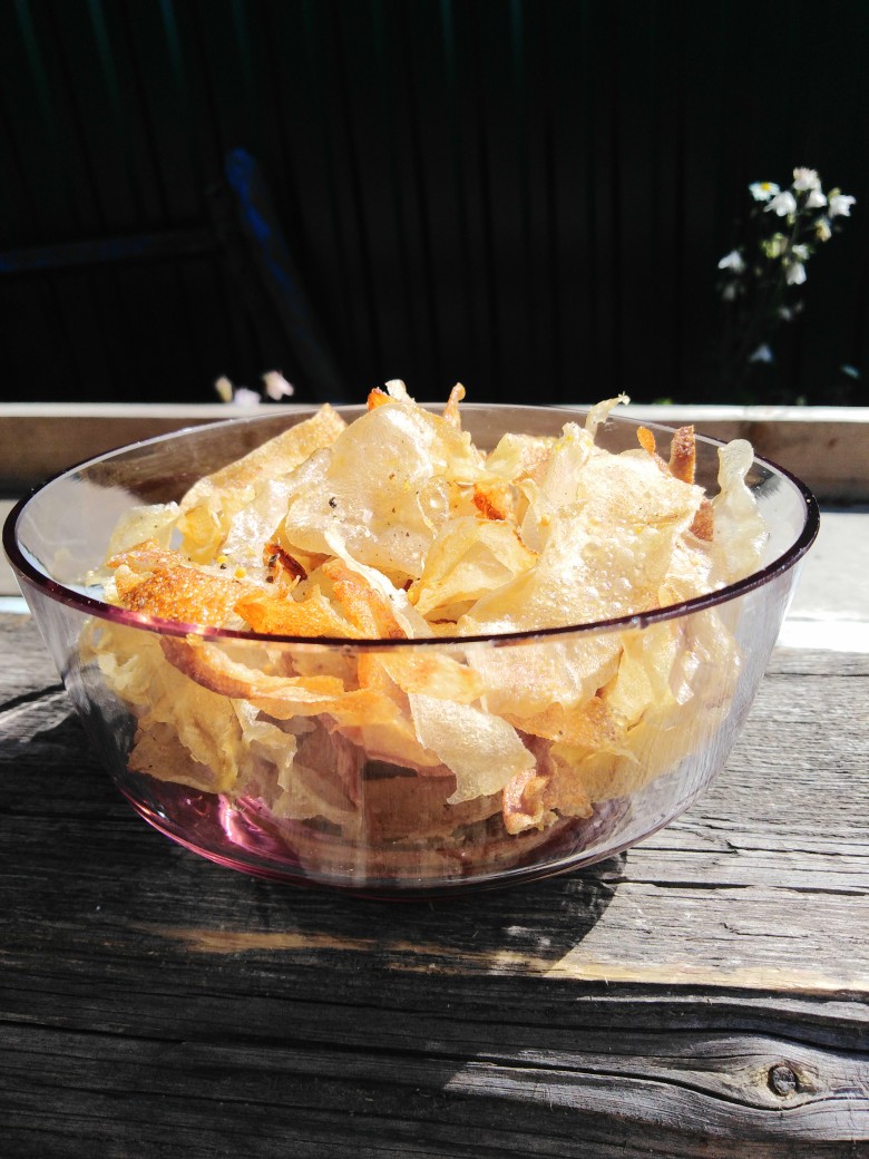 Домашние чипсы из картофеля