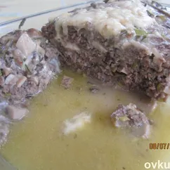 Мясной рулет с горным сыром(швейцарская кухня)