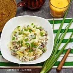 Салат с селёдкой, картофелем и яйцами