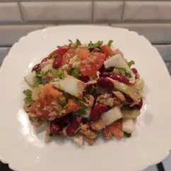 Салат с тунцом