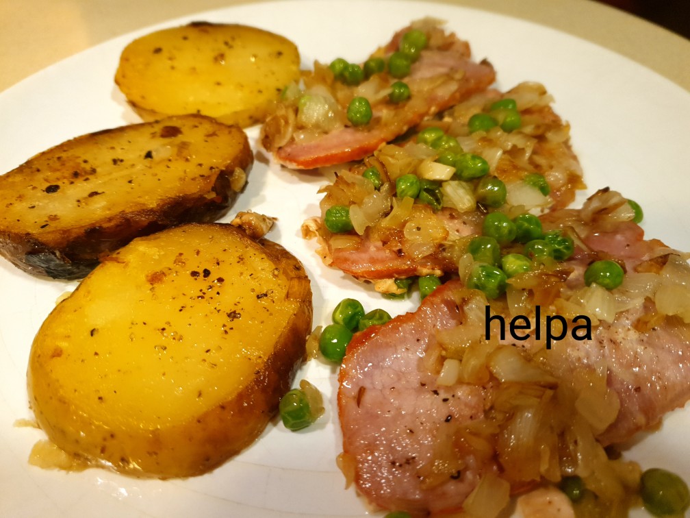 Свиная корейка с картофелем в духовке