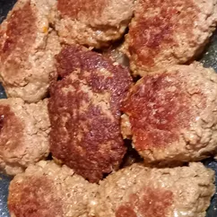 Котлеты из свиного фарша с добавлением печени