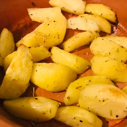 Запечённый картофель с розмарином