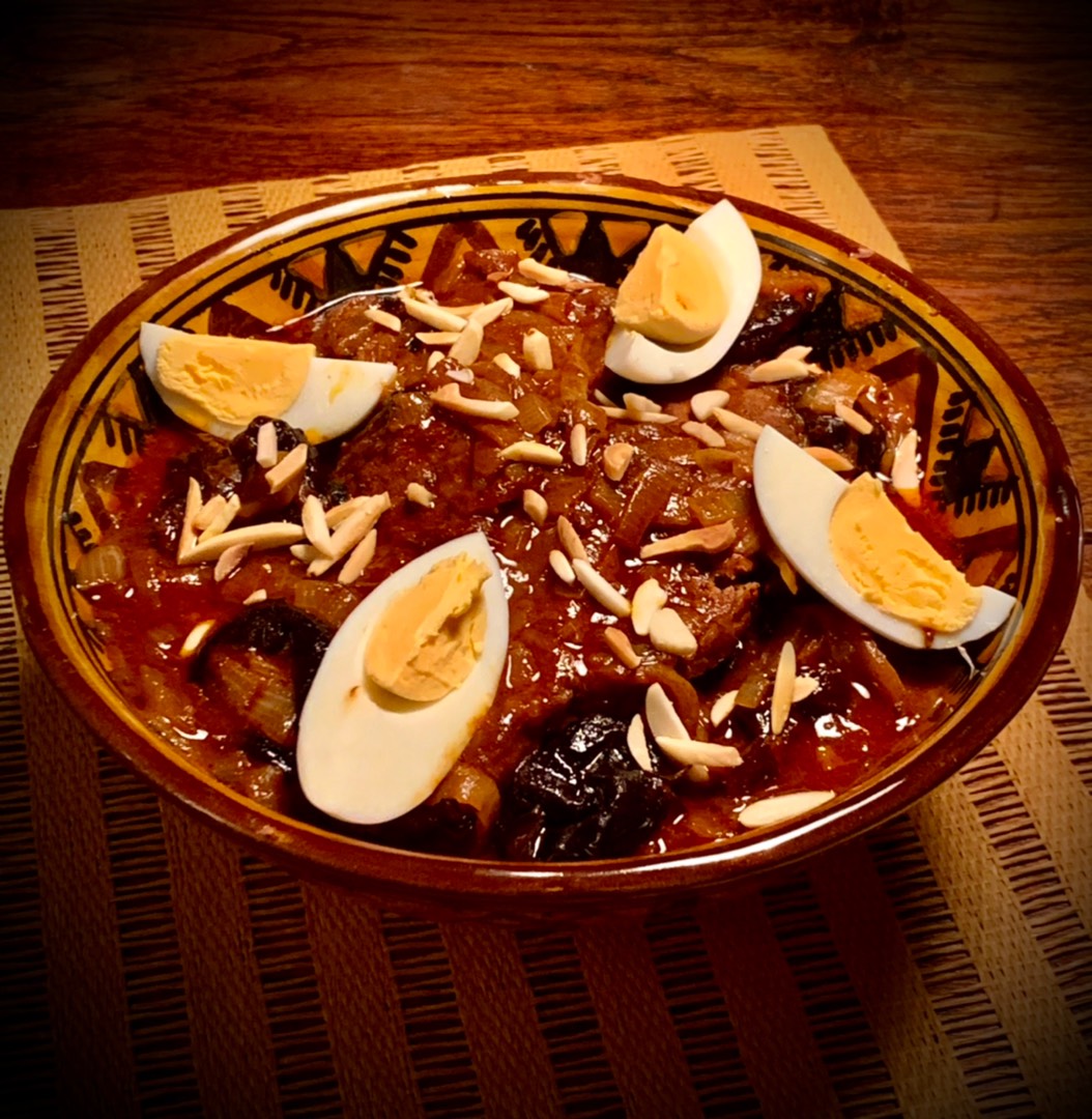 Сладкий марокканский таджин с бараниной и черносливом