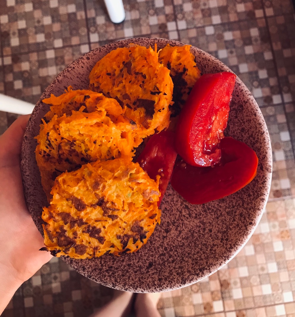 Морковные оладьи 🥕