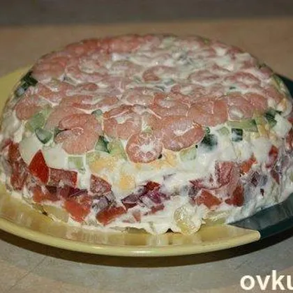 Салат с огурцами и сыром