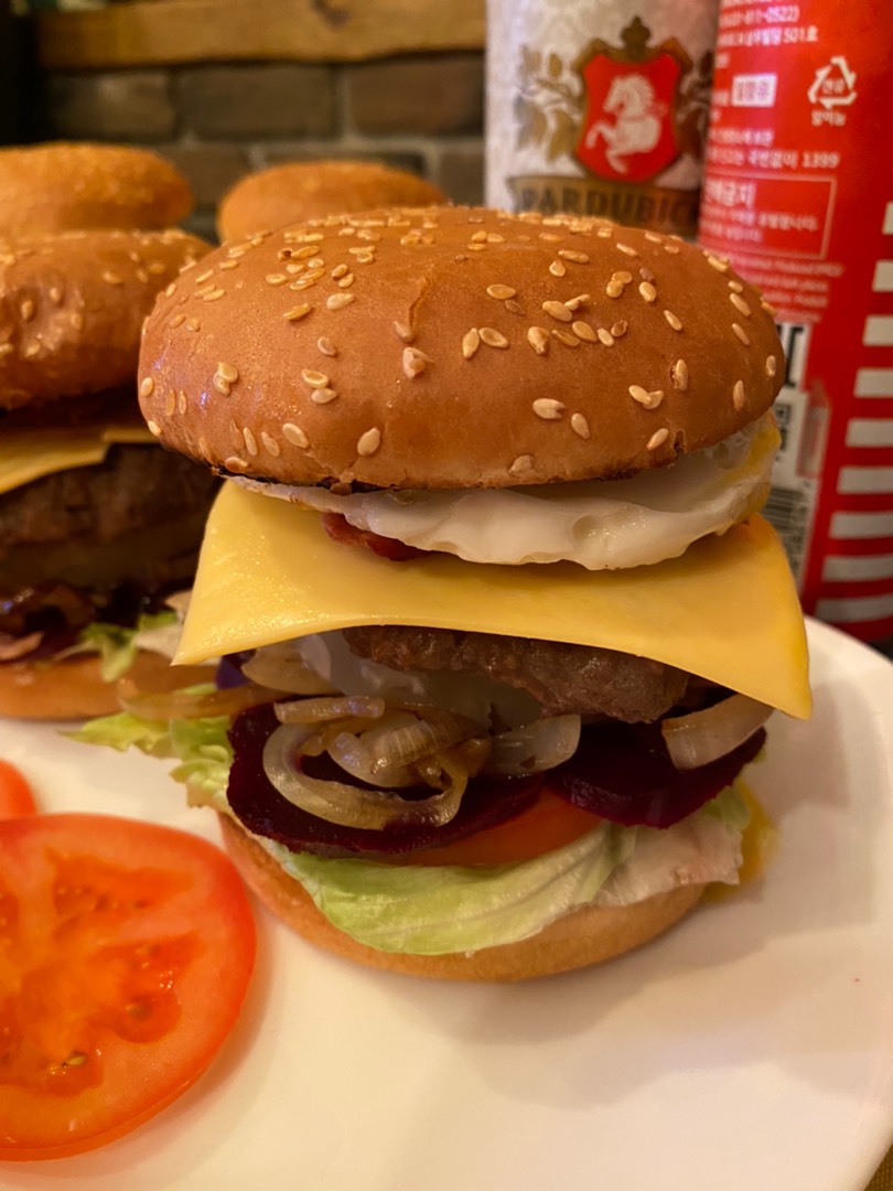 🇦🇺 Австралийский бургер с маринованной свёклой (Hamburger With Beetroot)