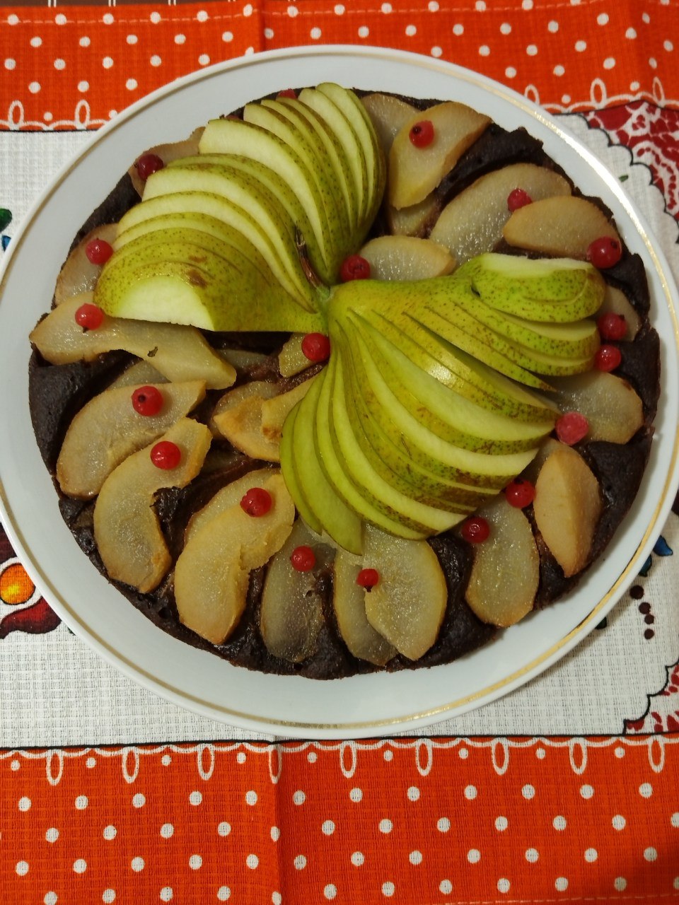 Шоколадный манник с грушами