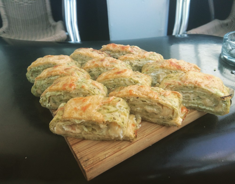 Вкуснейший рулет из кабачков с сыром