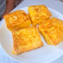 Моцарелла в «карете» (Mozzarella in carrozza)