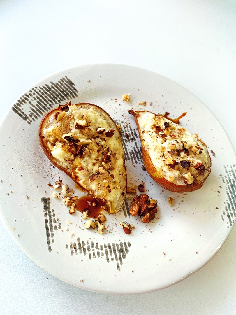 Груши, запеченные с орехами и изюмом: пошаговый рецепт с проверенным фото | Меню недели