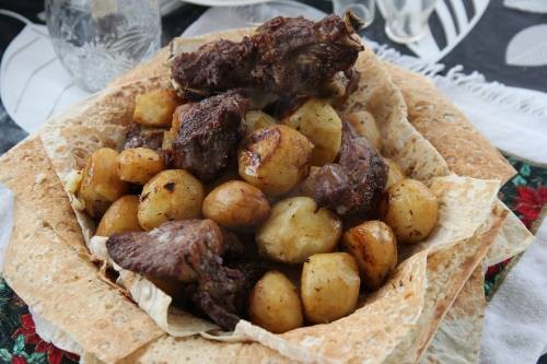Курица с картошкой в казане на мангале — рецепт с фото пошагово