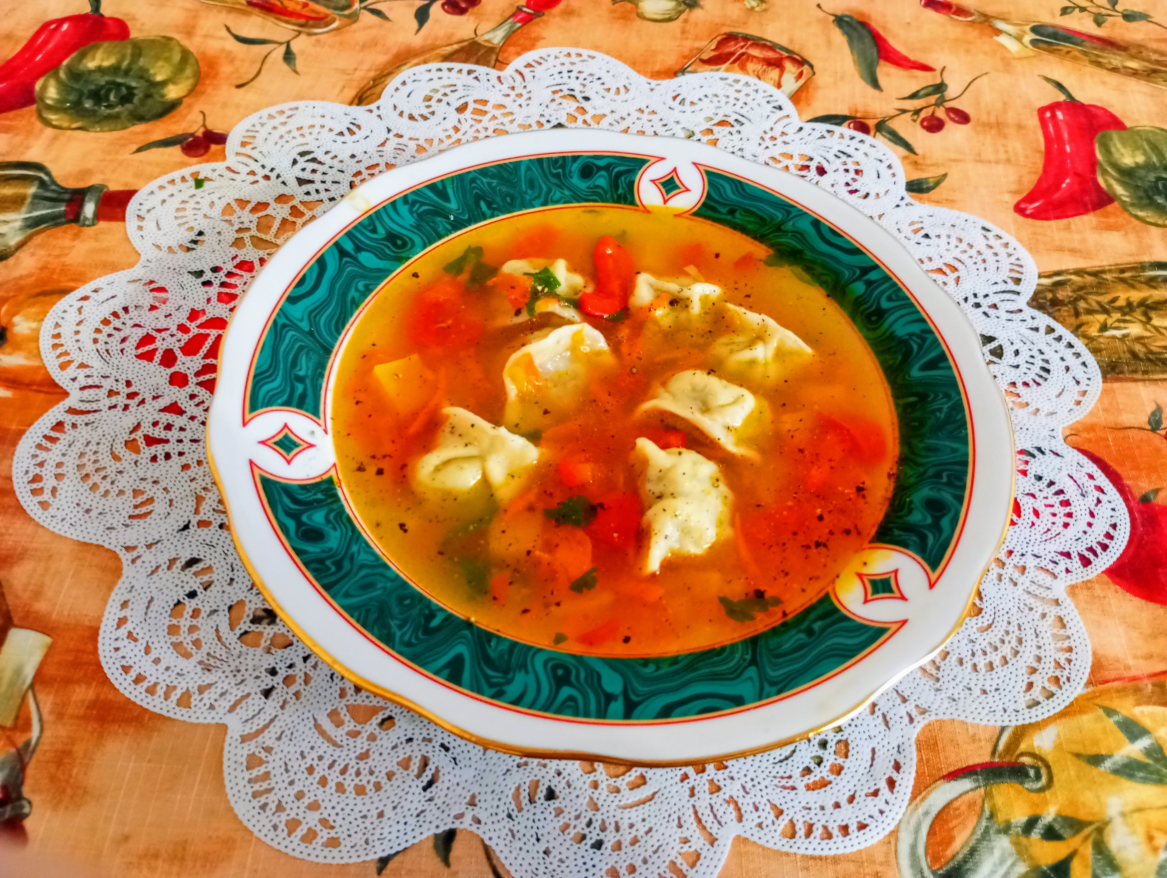 Суп с пельменями и овощами