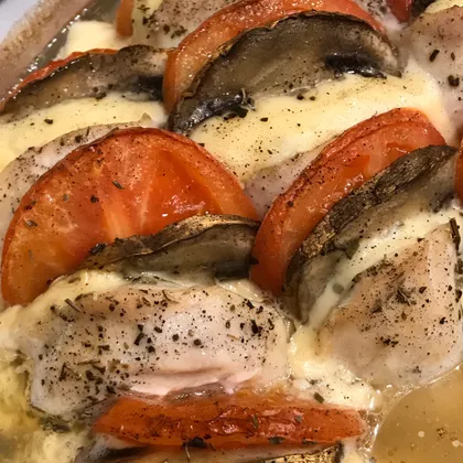 Куриная гармошка с грибами, помидорами и сыром