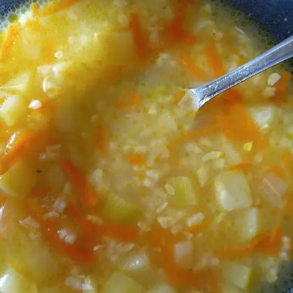 Рисовый суп с кабачком в суповарке