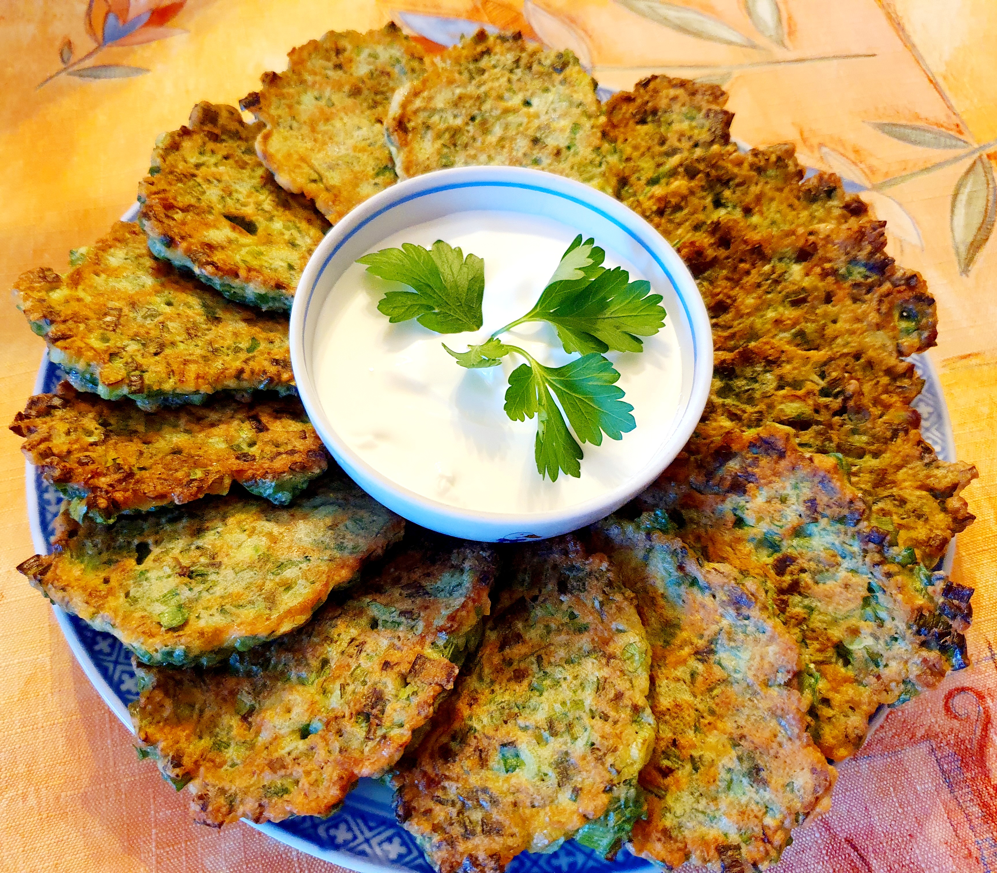 Луковые лепёшечки