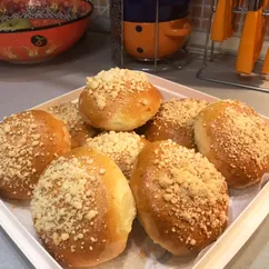 Булочки с варёной сгущёнкой