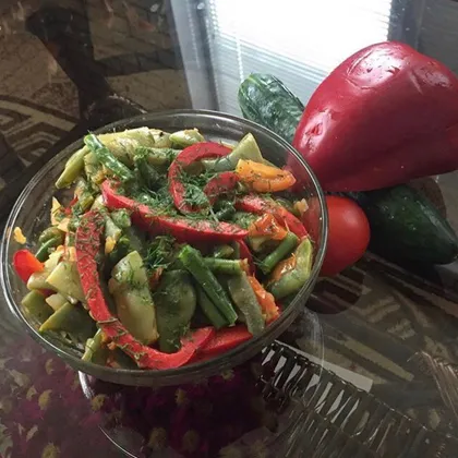 Стручковая фасоль с овощами