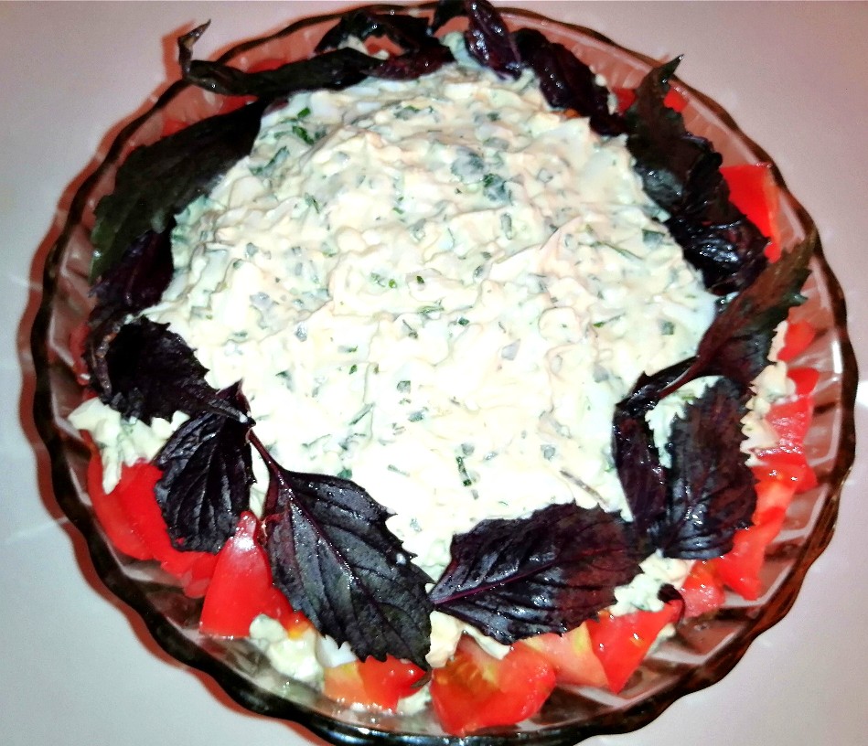 Слоёный салат с баклажанами "Венец Августа"