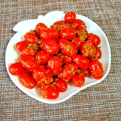 Малосольные томаты черри