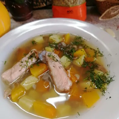 Тыквенный суп с рыбой и чечевицей