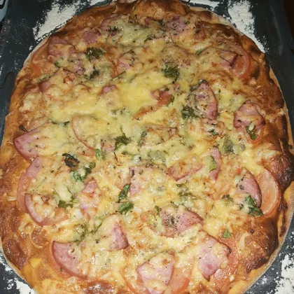 Пицца с ветчиной