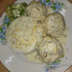 Рыбные фрикадельки с брокколи и рисом