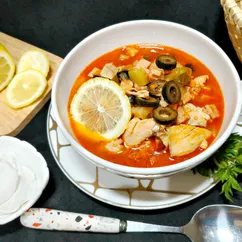 Солянка сборная мясная