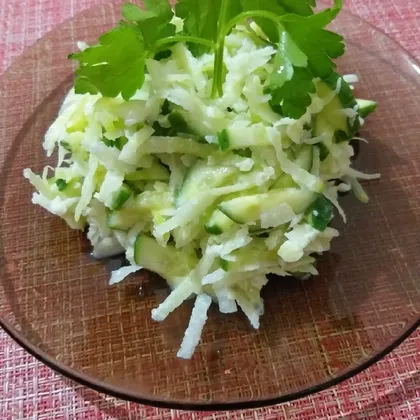 Весенний витаминный салат