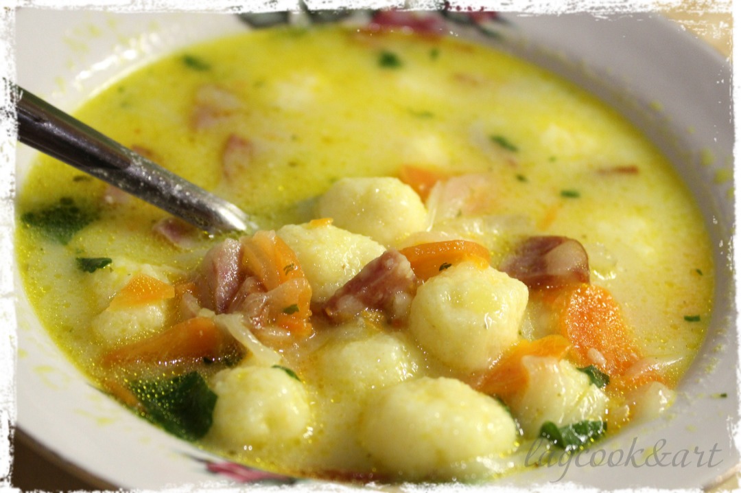 Сырный суп с картофельными шариками