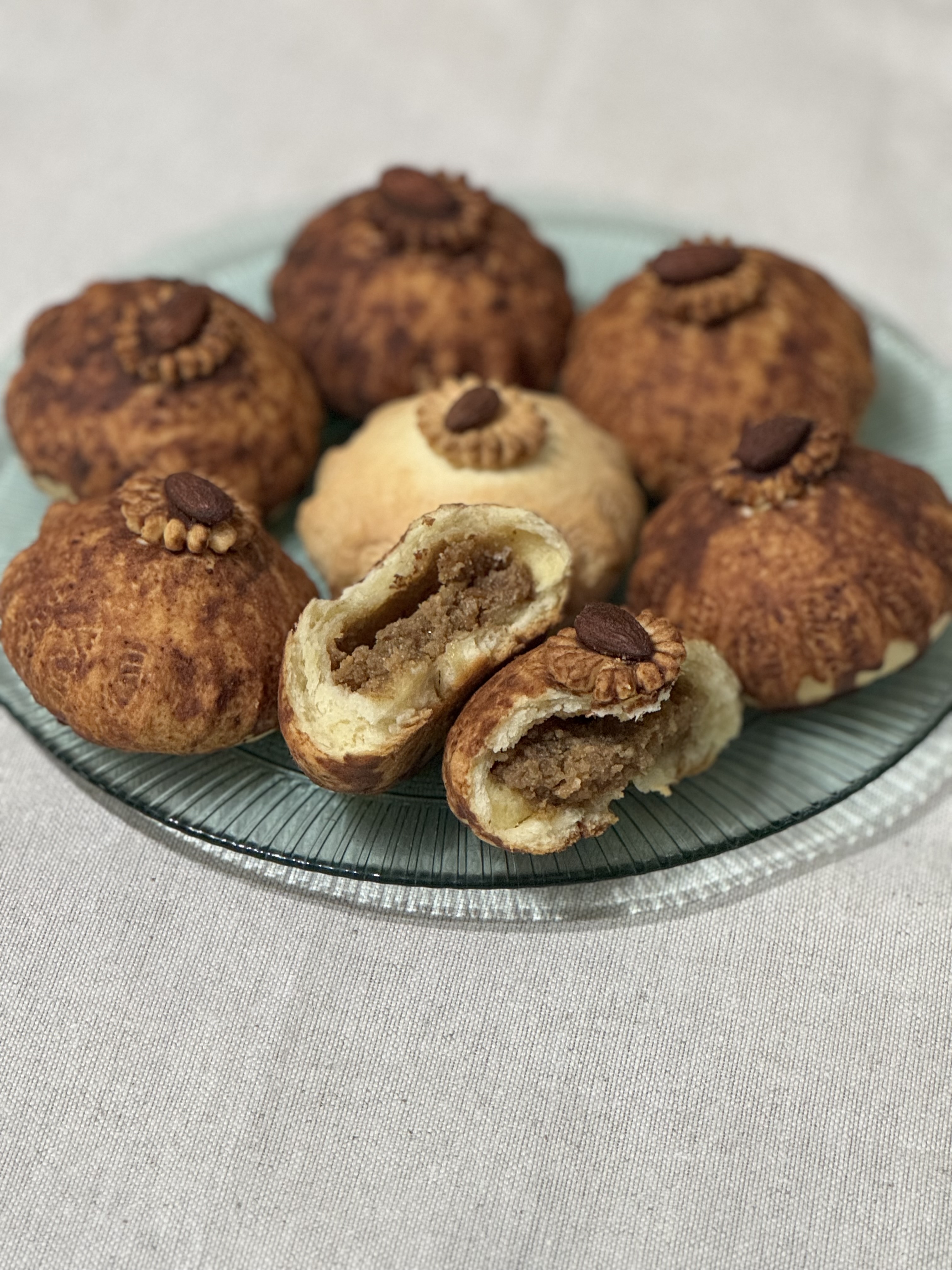 Печенье с ореховой начинкой