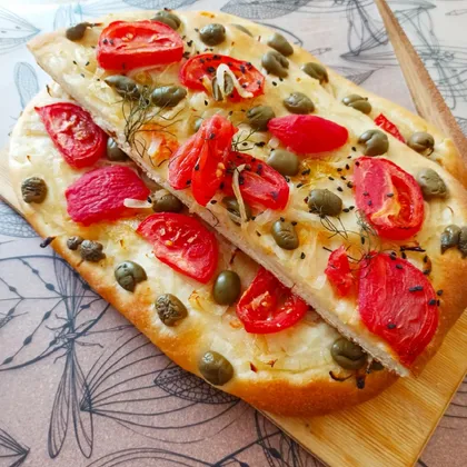 Фрокачча с помидорами и оливками-древнейший итальянский хлеб