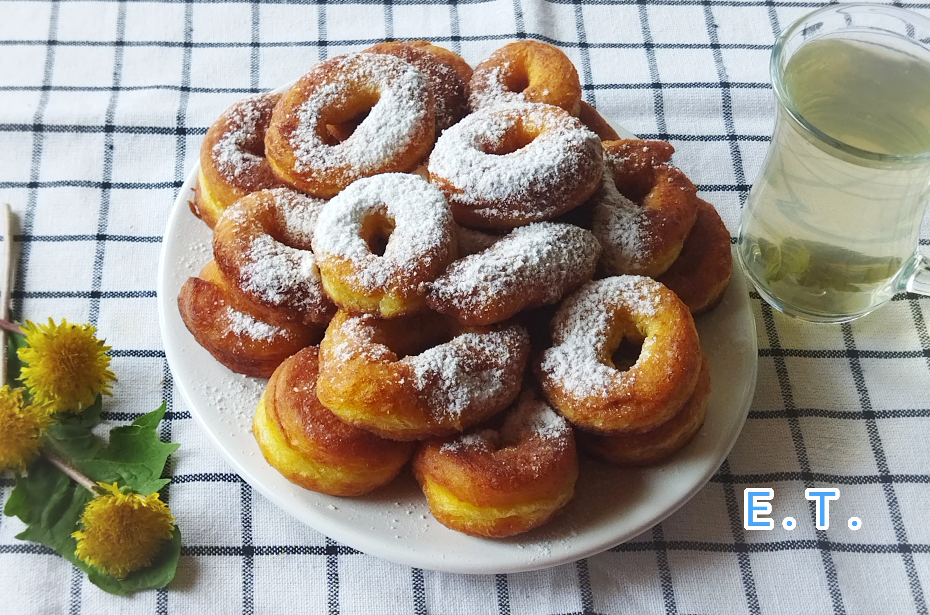 Творожные пончики-колечки