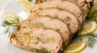 Горбуша, фаршированная грибами и сыром