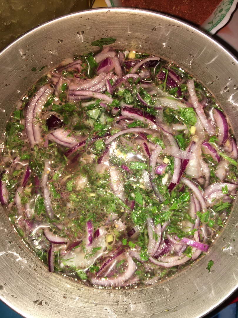 Маринованный лук для салата и шашлыка, пошаговый рецепт на ккал, фото, ингредиенты - АнастасияВ