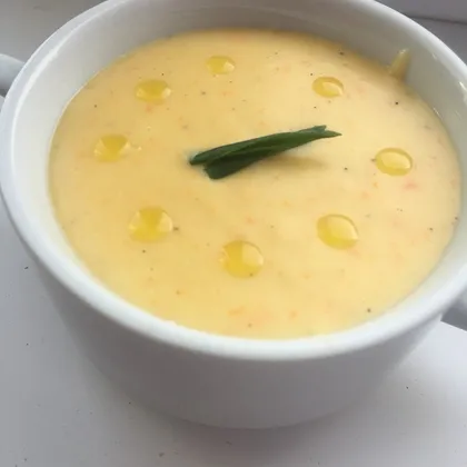 Крем суп с картошкой и плавленным сыром