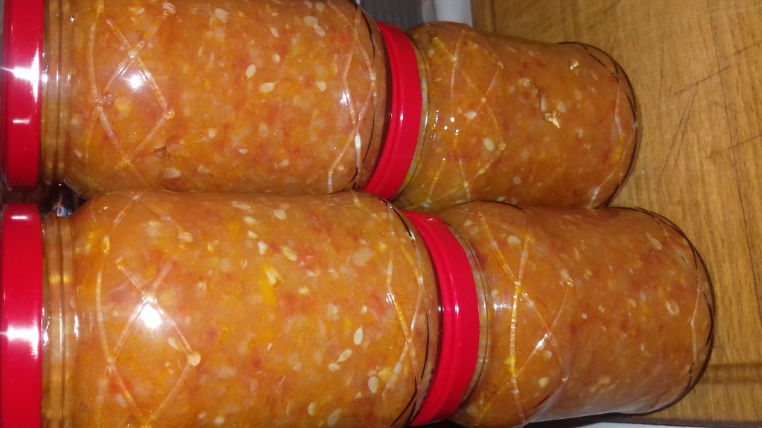 Аджика с кабачками и яблоками (рецепт из журнала)